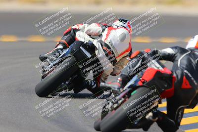 media/Oct-08-2022-SoCal Trackdays (Sat) [[1fc3beec89]]/Turn 11 Backside (1145am)/